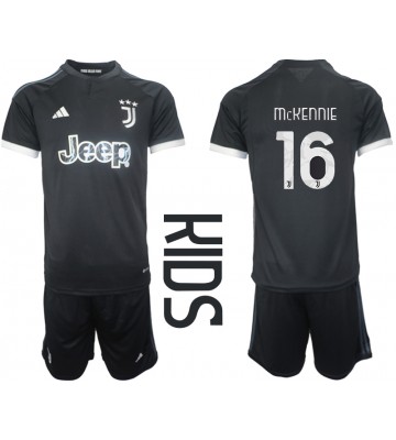 Juventus Weston McKennie #16 Tercera Equipación Niños 2023-24 Manga Corta (+ Pantalones cortos)